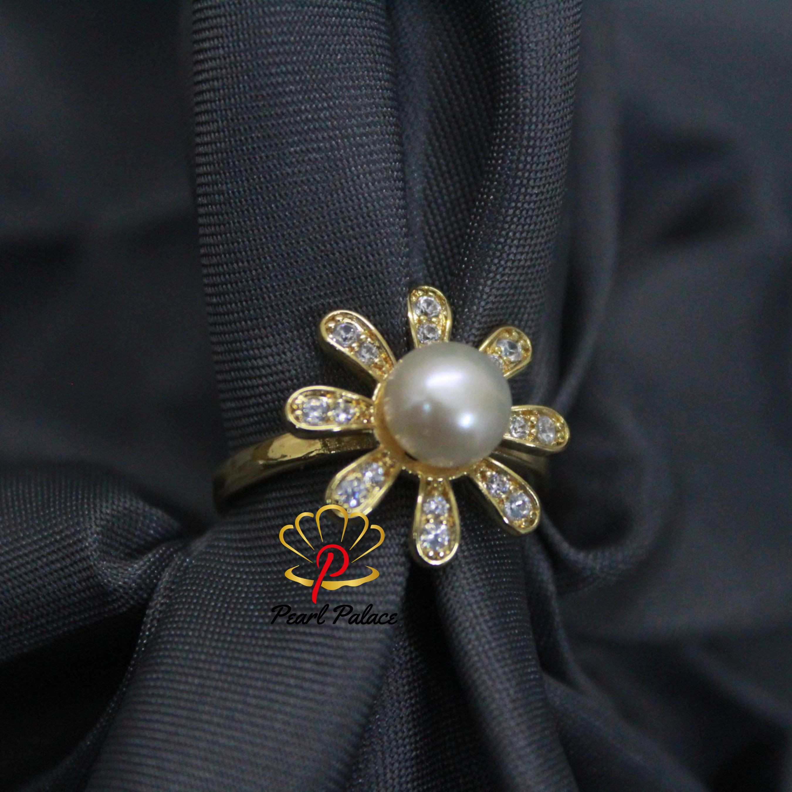 Timeless Tide pearl ring